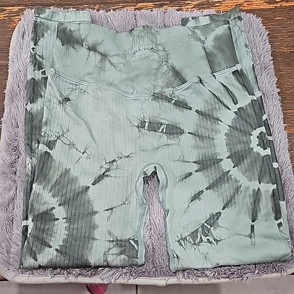 PINK Victoria's Secret Pants - Sea Salt Green Seamless high waisted small workout leggings